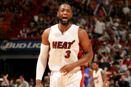 科斯塔库塔：库普梅纳斯踢后卫失误太多，位置提前有利于进攻（科斯塔库塔：库普梅纳斯打后卫失误偏多，前移位置更利于进攻）