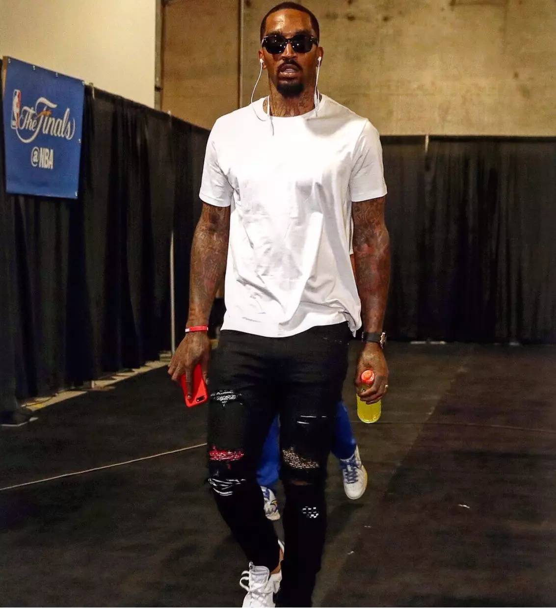 足协公布新赛季赛历：中超3月6日开赛，世界杯期间正常进行（足协发布新赛季赛程：中超3月6日开幕，世界杯期间不停赛）