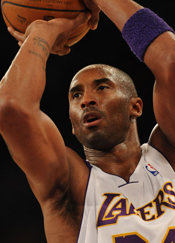 意大利vs挪威：雷特吉PK哈兰德；洛卡特利、弗拉泰西首发（意大利对阵挪威：哈兰德迎战雷特吉，洛卡特利与弗拉泰西首发）