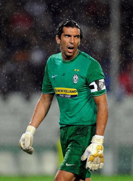 从中甲到欧洲：王博豪的“非典型”留洋之路（从中甲起步奔赴欧洲：王博豪的另类留洋之旅）