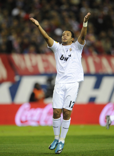 国米大战利物浦，巴萨PK法鹰，参与截图预测今夜欧冠的比分（今夜欧冠：国米VS利物浦，巴萨对阵法鹰，截屏参与比分预测）